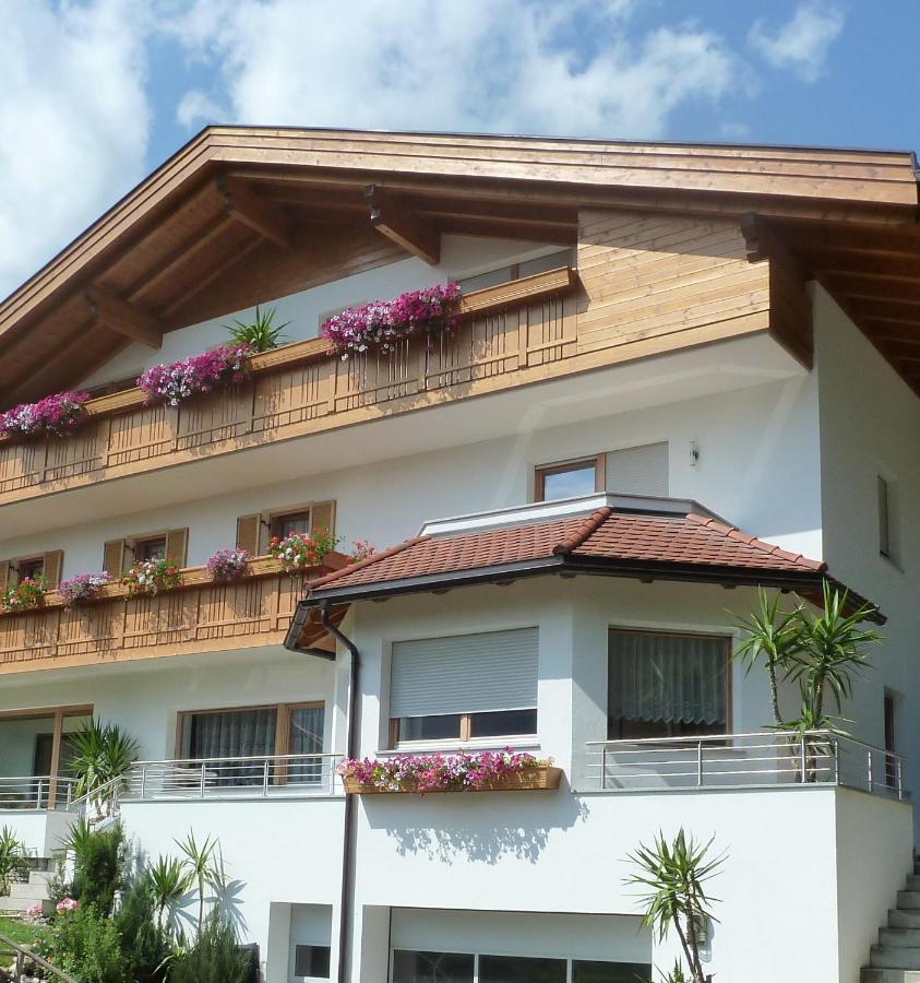 Pramstaller Apartments San Lorenzo di Sebato Eksteriør billede